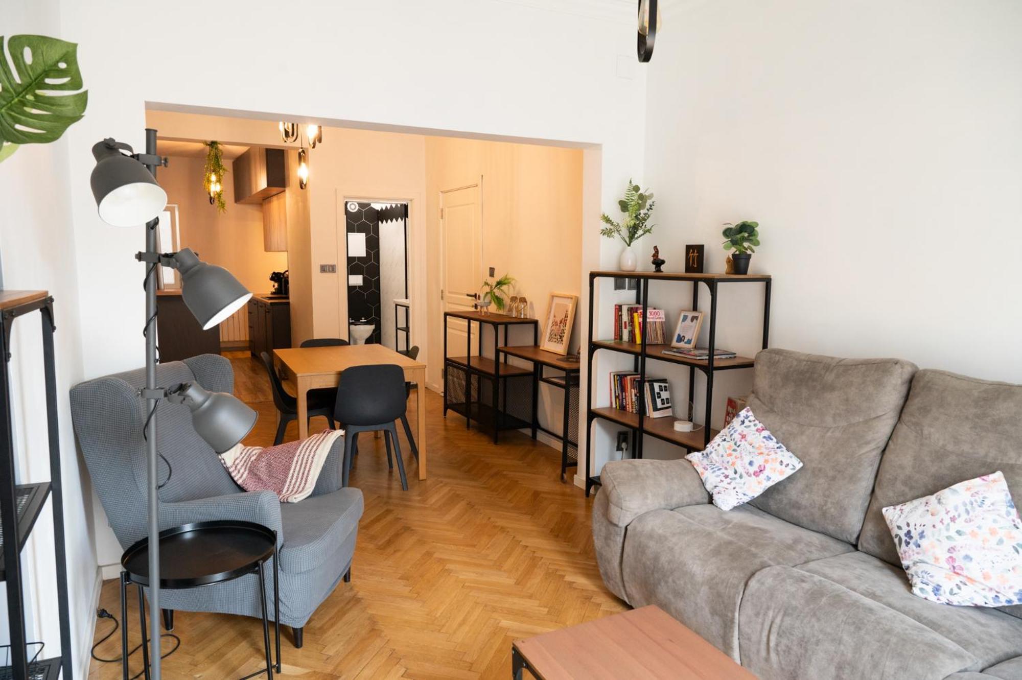 Perfect Long-Term Stay Stylish And Spacious Top Center Next To Vitosha Blvd София Екстериор снимка